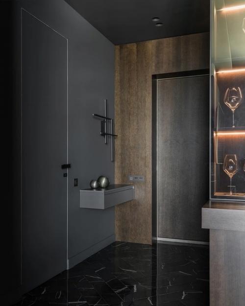 Маленькие квартиры зачастую оформляют в светлых тонах, чтобы визуально расширить помещение. 08