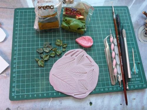 Для тех, кто хочет создать для себя и своих близких частичку волшебной сказки мастер-класс Домик Хоббита. 04