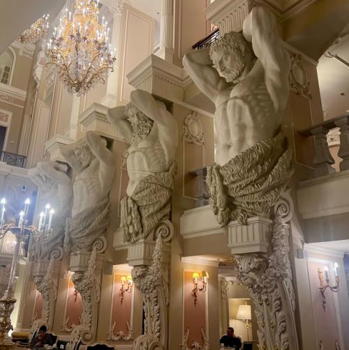 Дворец Елисеевых на мойке: история и современность. 01