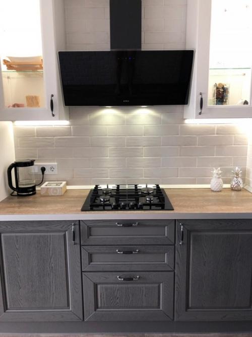 Наша новая кухня) стола пока что нету, пожтому не показываю убирать кухню легко (для тех, кто сомневается, поверьте, я проверила). 02