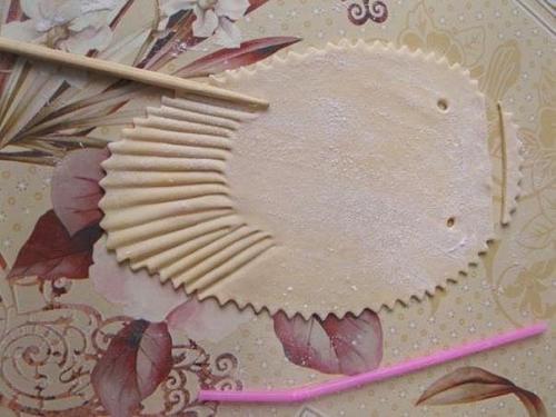 Манты в виде рыбок. 02