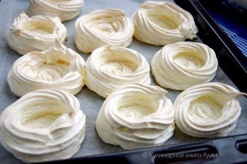 Меренги с ягодами? 04 Меренги с ягодами? 04