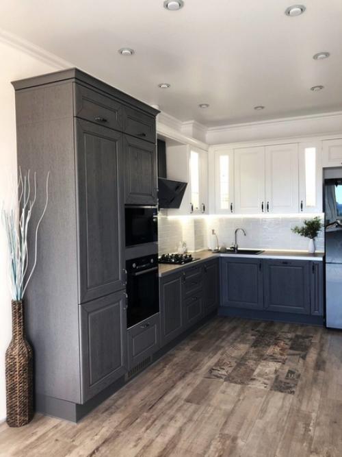 Наша новая кухня) стола пока что нету, пожтому не показываю убирать кухню легко (для тех, кто сомневается, поверьте, я проверила). 01