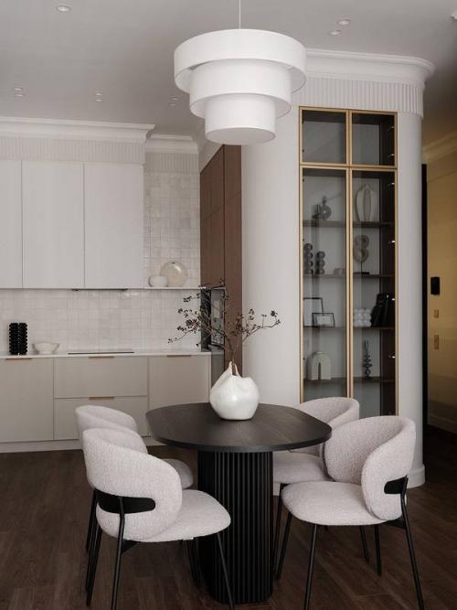 Трешка с кухней в коридоре: элегантный интерьер квартиры. 01