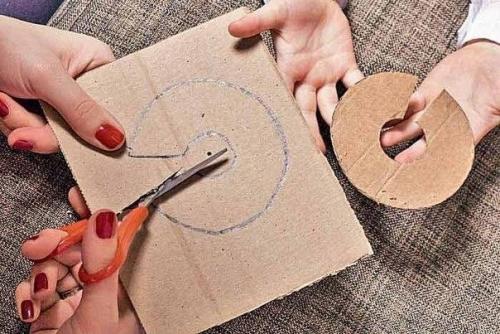 Новогодняя елочка из помпонов? 01