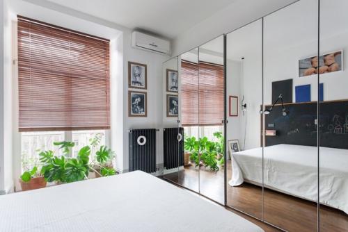 Бывшая коммуналка для пары архитекторов или трёхкомнатная квартира на фрунзенской, в которой грамотно сохранили исторический облик. 07