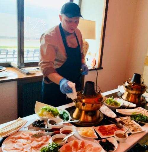 Спасибо Леночке за организованную гастрономическую экскурсию! 01