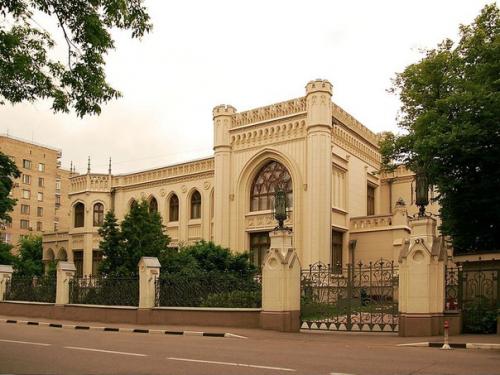 Для тех, кто решил провести выходные в столице? 03