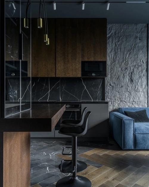 Маленькие квартиры зачастую оформляют в светлых тонах, чтобы визуально расширить помещение. 01