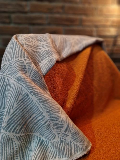 Мне очень нужен стул для моего письменного рабочего стола. 02