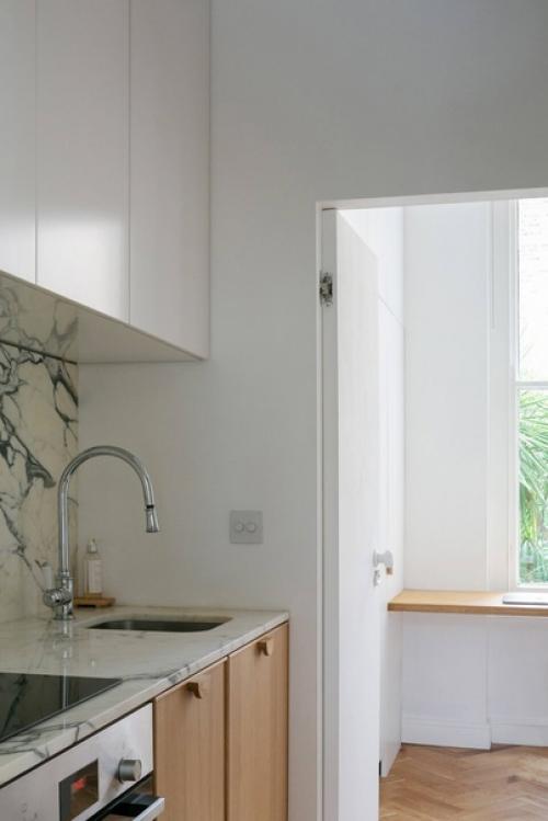 Команда Ola Jachymiak Studio создала максимально комфортное пространство для семейной пары, которая привыкла жить в загородном доме. 02