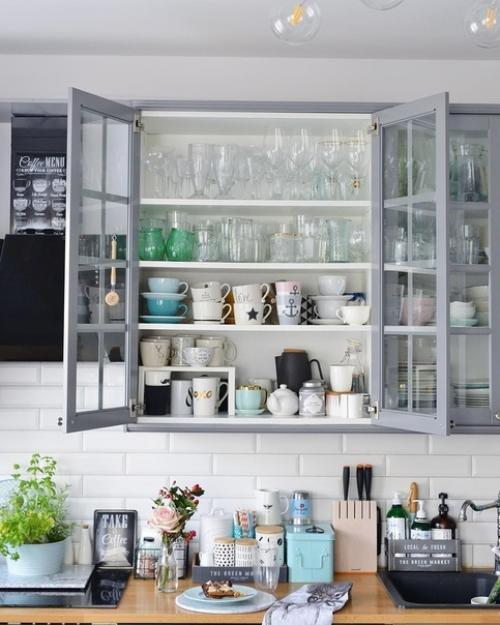 Кухня мечты!  Фасады вот такого цвета в сочетании с деревянной столешницей в интерьере - это любовь! 01