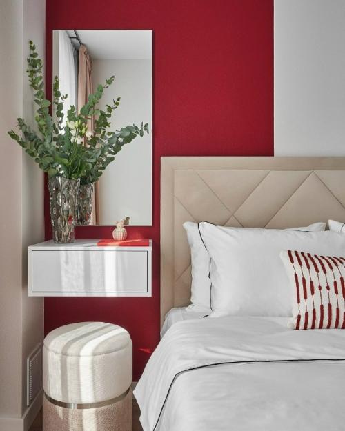 Очень приятный интерьер с яркими аккуратными акцентами. 

