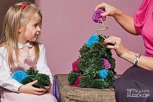 Новогодняя елочка из помпонов? 07