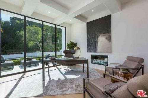 Ева лонгория переезжает в новый особняк за 13, 5 миллиона долларов. 02