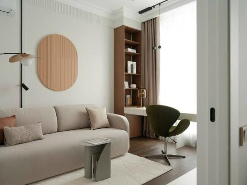 Трешка с кухней в коридоре: элегантный интерьер квартиры. 07