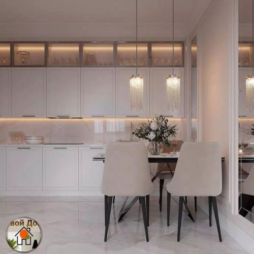 Модная и уютная кухня - гостиная кажется идеальной для любителей проводить время с семьей во время приготовления блюд. 01