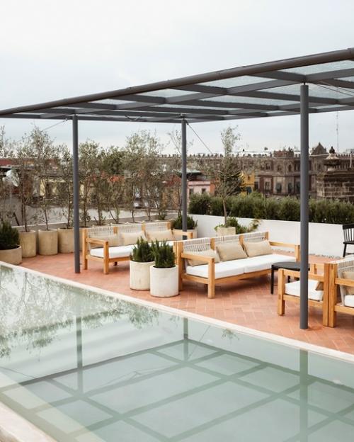 Дизайнер Карлос кутюрье создал минималистский интерьер для гостевого дома в мехико, черпая вдохновение в аскетичной стилистике шейкеров. 03