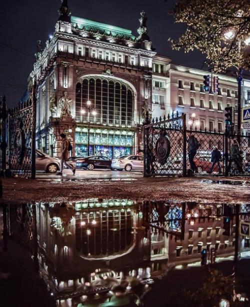 Магазин Купцов Елисеевых. 02