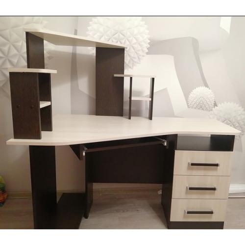 Черная пятница!  Стол компьютерный Каспер за 6990 р! 01