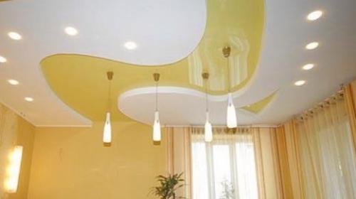 Что самое главное в натяжных потолках - мы выбираем подходящую фактуру. 03