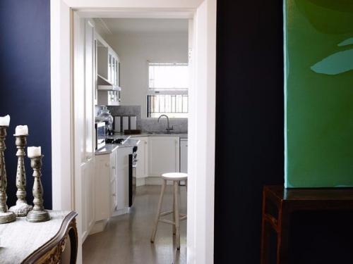 Квартира в доме 1930 года с потрясающим видом на гавань Сиднея. 08