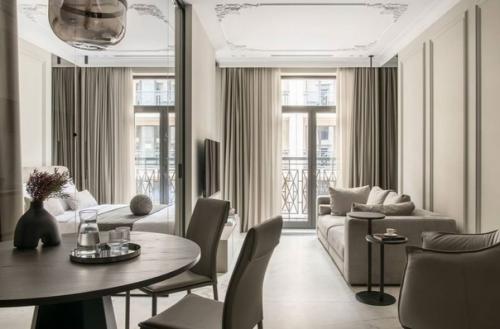 Интерьер, который сочетает в себе современный стиль и комфорт. 01