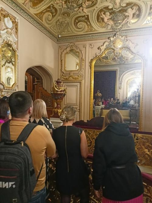 Пришло время обеда. 03