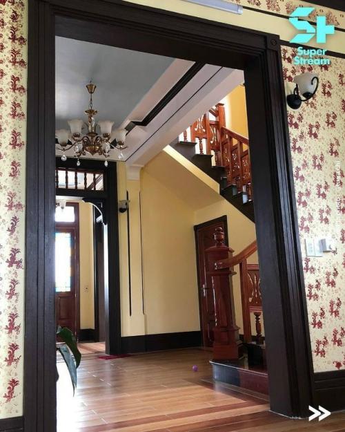 Во Вьетнаме поклонник зачарованных себе точную копию известного поместья построил. 03