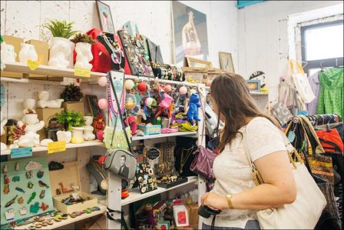 Куда отдать ненужные вещи. 03