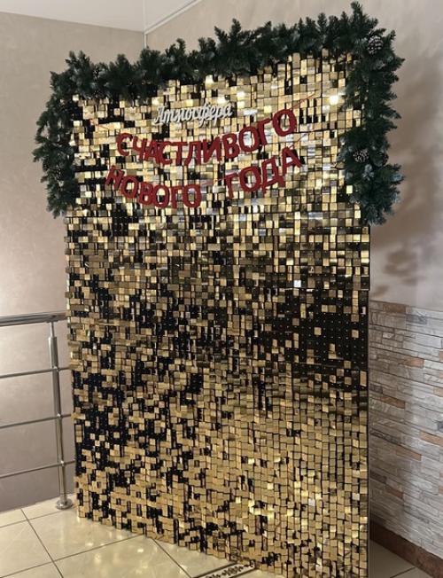 Я хочу поблагодарить прошедший год за то, что добавил в мою копилку теплых воспоминаний, ярких впечатлений и запоминающихся событий. 01