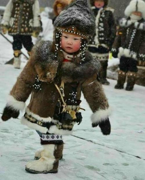 Эти наряды - не просто красивая одежда. 04