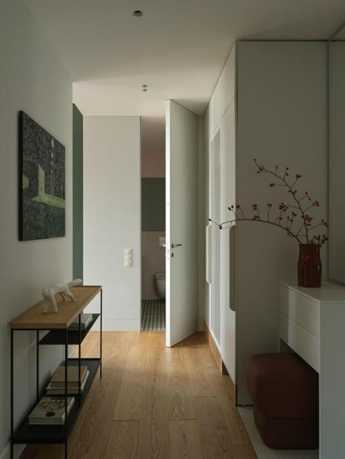 Архитектор Анна скорик создала эклектичный интерьер, объединив современные материалы и винтажные формы. 02