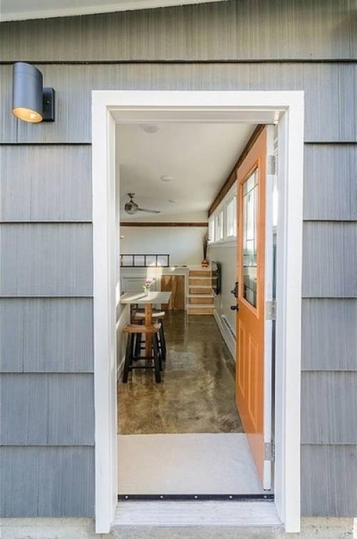 Площадь этого домика всего (23 кв. 01