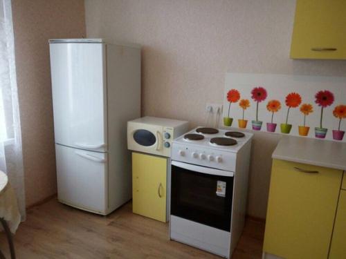 1 ком квартира сдается по ул. фабричная 5 район маяка.  