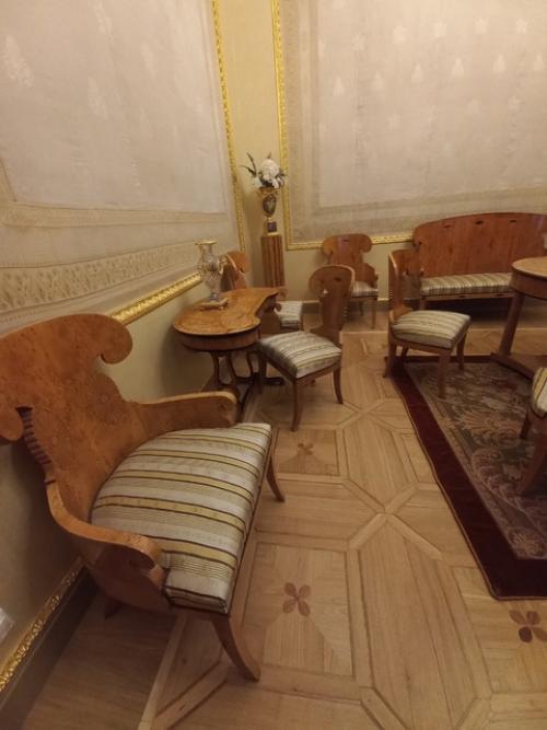 Елагиноостровский дворец.  Подарок Марии Федоровне от сына Александра 1. здесь она жила уже в пожилом возрасте ( с 59 лет. 02