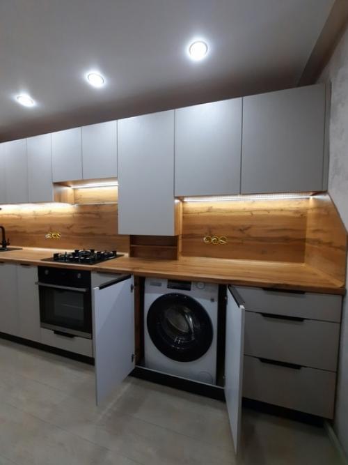 Новая красивая прямая кухня от. 03