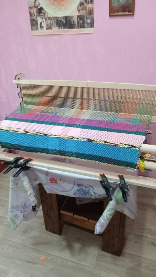 Самотканный половик: традиционное искусство, которое завораживает.