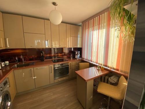 Кухне уже пятый год. 01