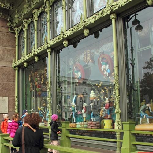 По невскому пройдёшь мимо елисеевского не пройдёшь! 02