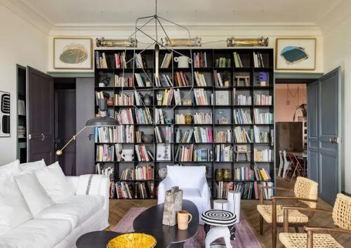 Апартаменты, спроектированные дизайнером Жюлем месни дешампом, отражают так любимый брендом Merci парижский стиль жизни. 02