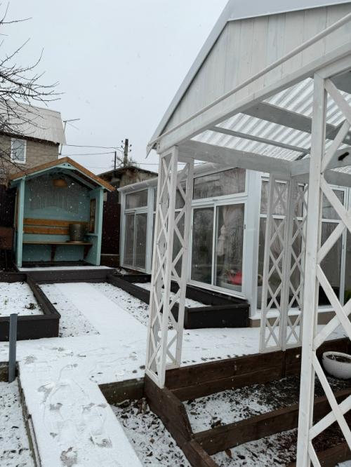 На даче. До сих пор не убрали сервировку стола. 07 На даче. До сих пор не убрали сервировку стола. 07