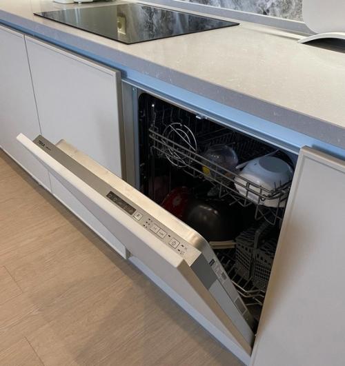 Красивый, изысканный интерьер кухни в современном стиле. 04