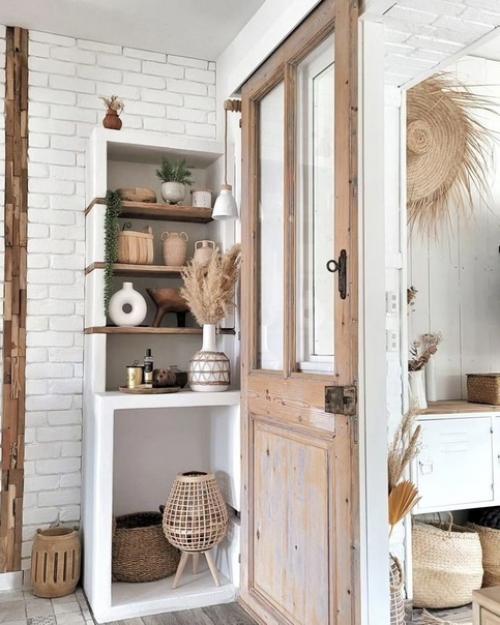 Деревянный стиль интерьера привносит в комнату неповторимую теплоту и уют. 01