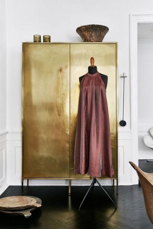 Латунь - известный и любимый многими металл и в первую очередь за свой цвет и не тускнеющий блеск. 02