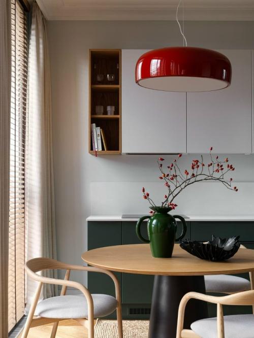 Архитектор Анна скорик создала эклектичный интерьер, объединив современные материалы и винтажные формы. 07