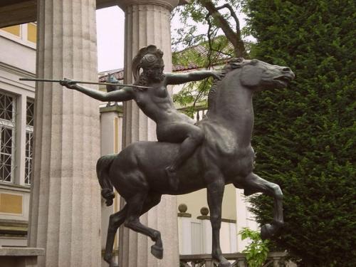 Вилла штука - вилла немецкого художника и скульптора Франца фон штука, построенная в 1897-1898 годах, ныне художественный музей. 02