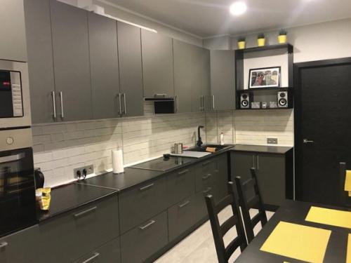 Интерьер в чёрно-белом цвете. 06