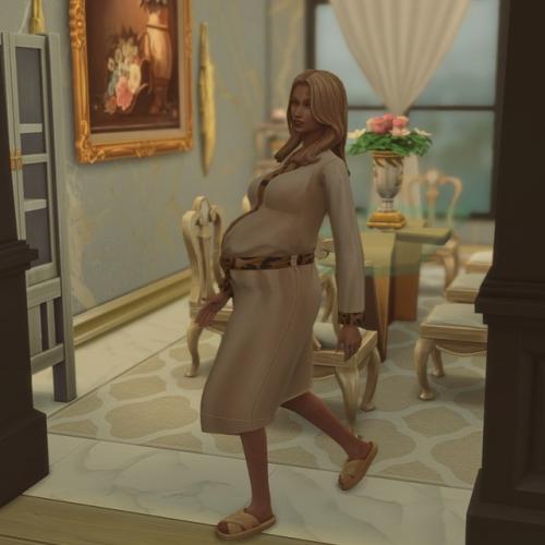 Во время беременности сделали ремонт, превратили гостевую комнату в детскую. 01