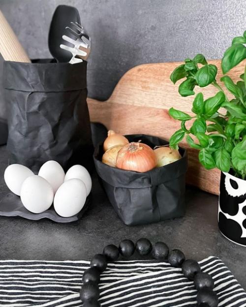 Черно-белые детали в интерьере финского дома. 01